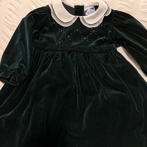 Carriage Boutiques Smocked green velvet Dress toddler Girl 2T